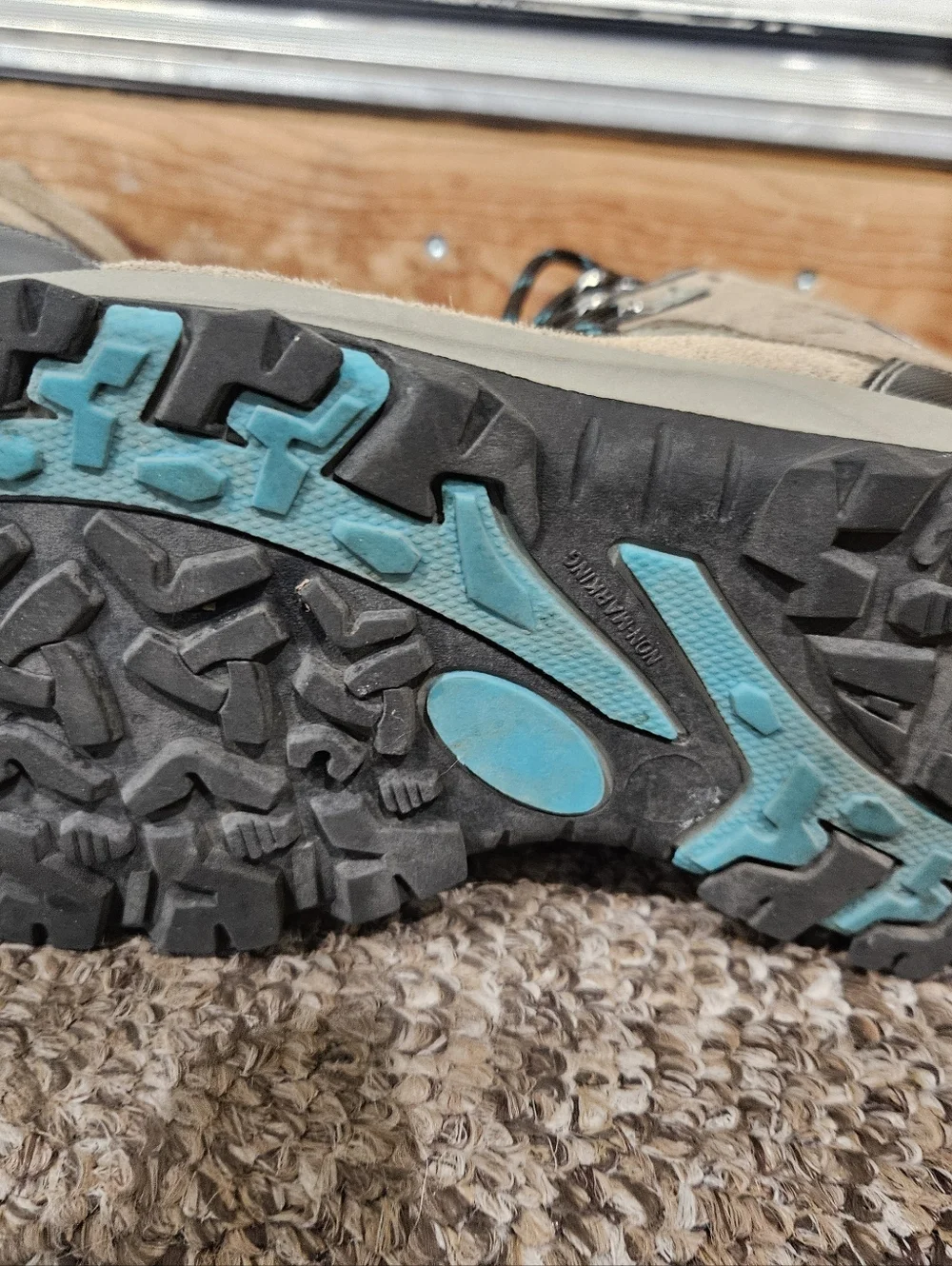 Denali Men's Brown Hiking Boots with Blue Accents Size 9